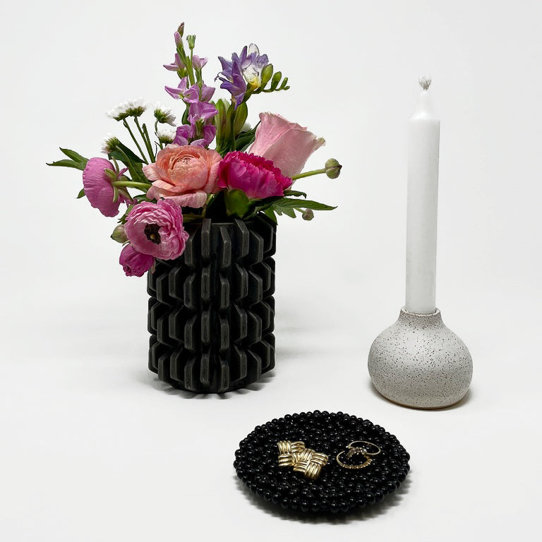 Brutalist Vase - Small Charcoal